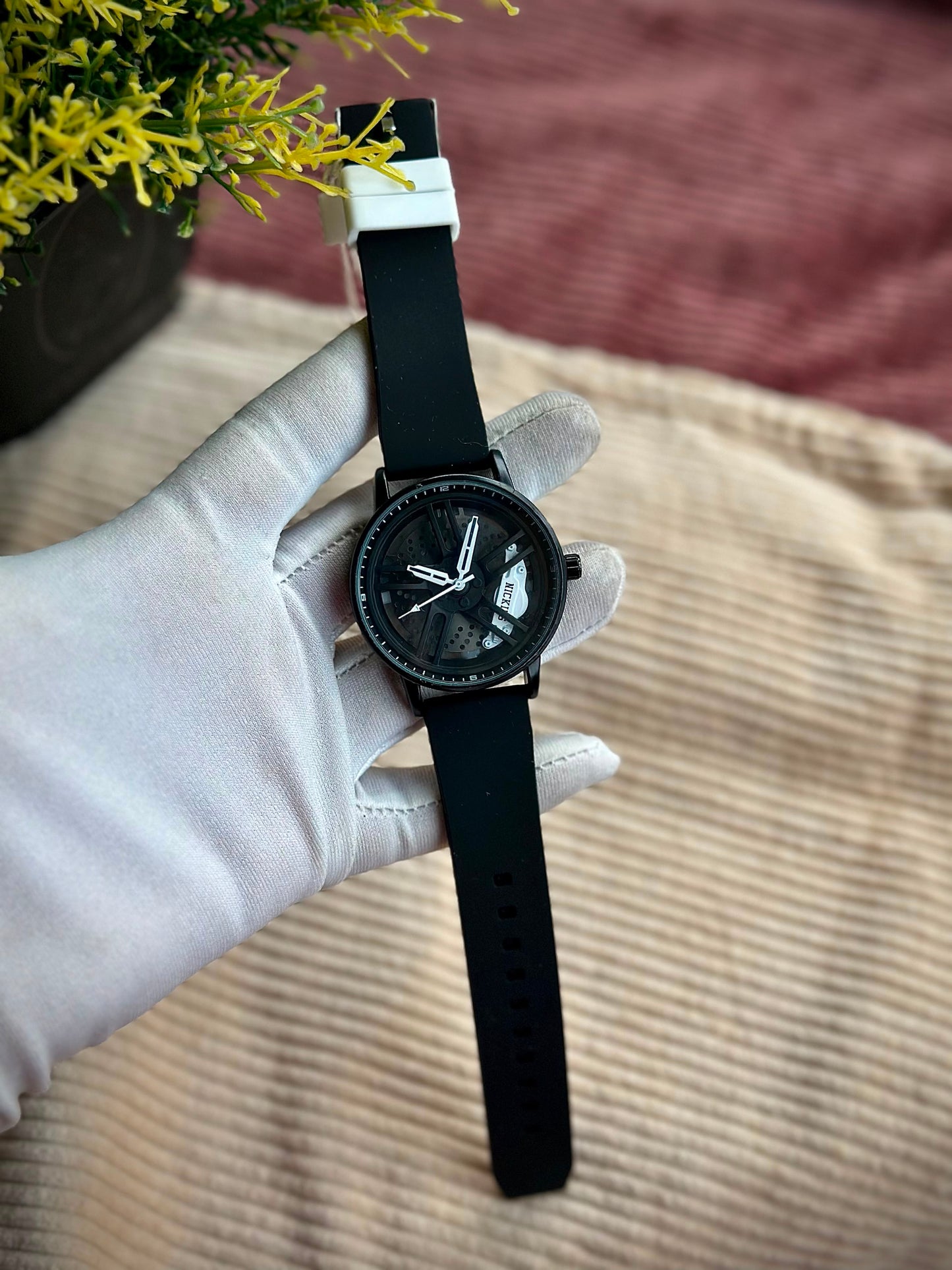 Premium Quartz Wrist Watch