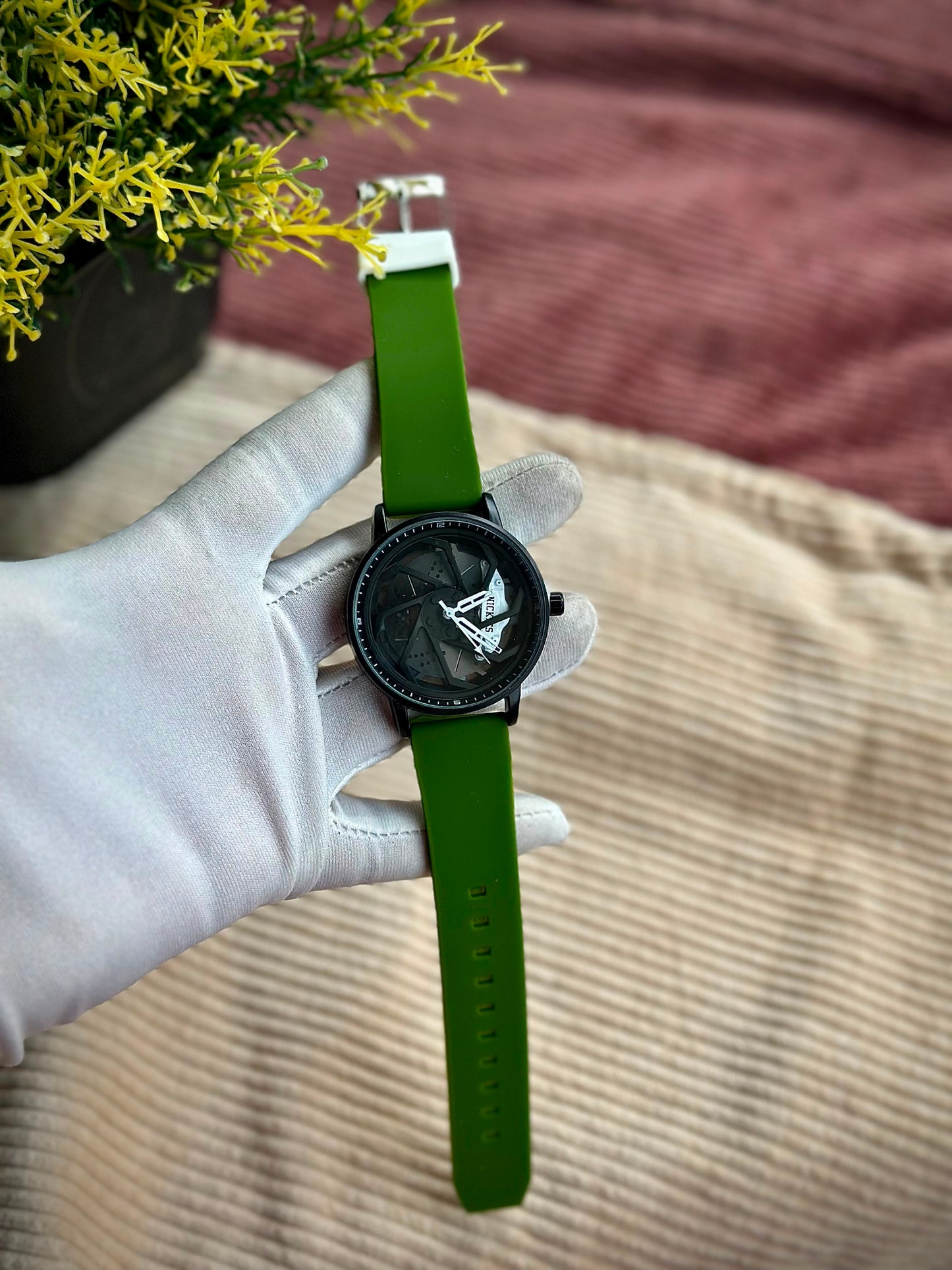 Premium Quartz Wrist Watch