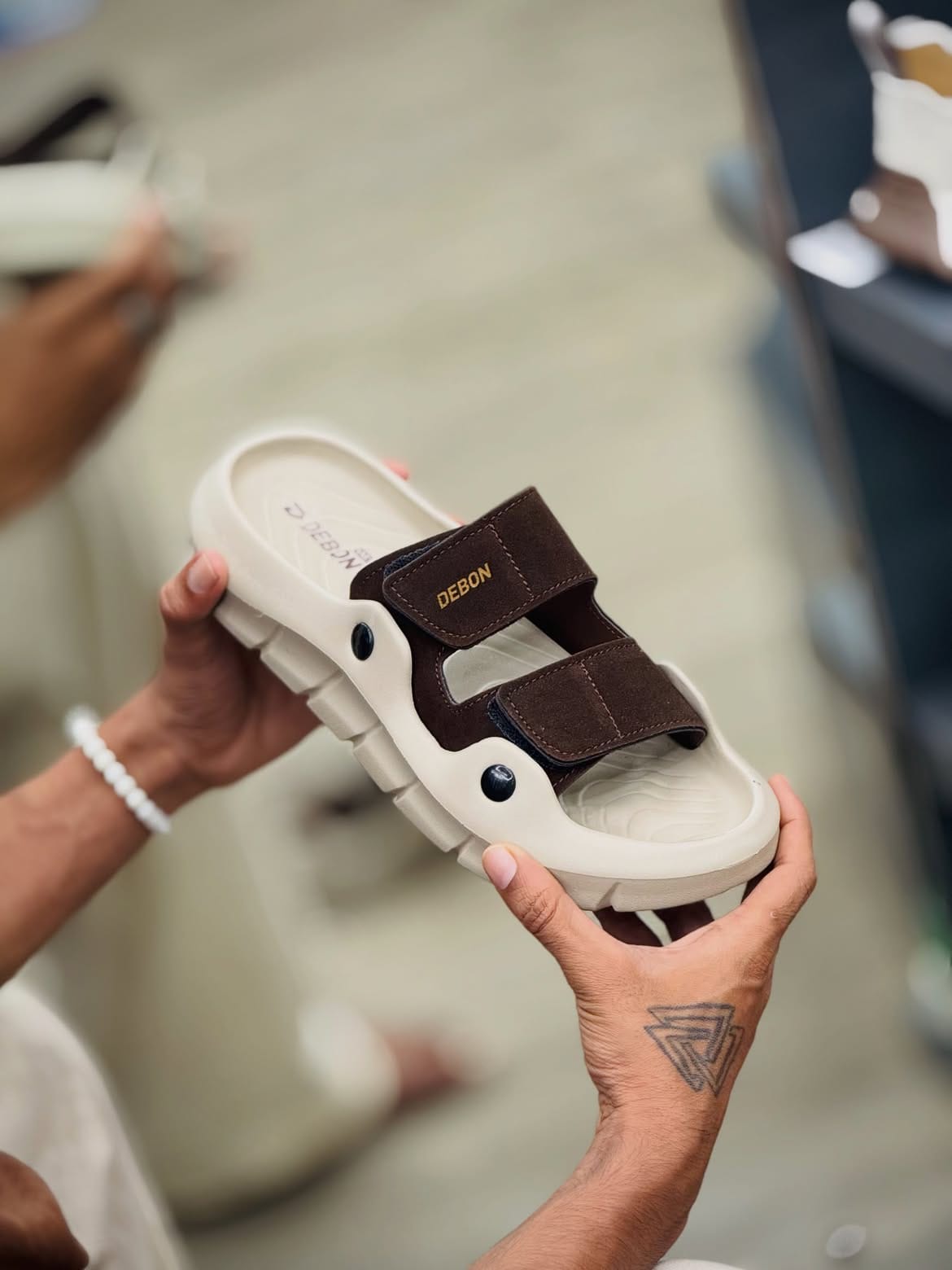SANDALS