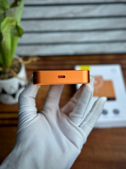 W8 Wireless Power Bank