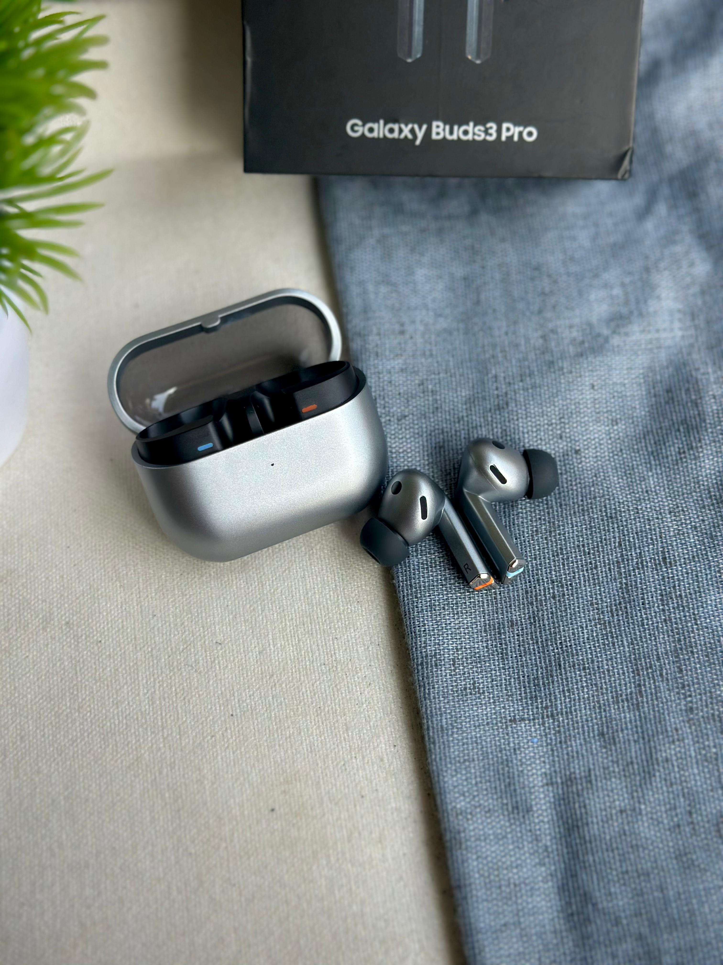 Samsung Buds 3 Pro Wireless Earbuds