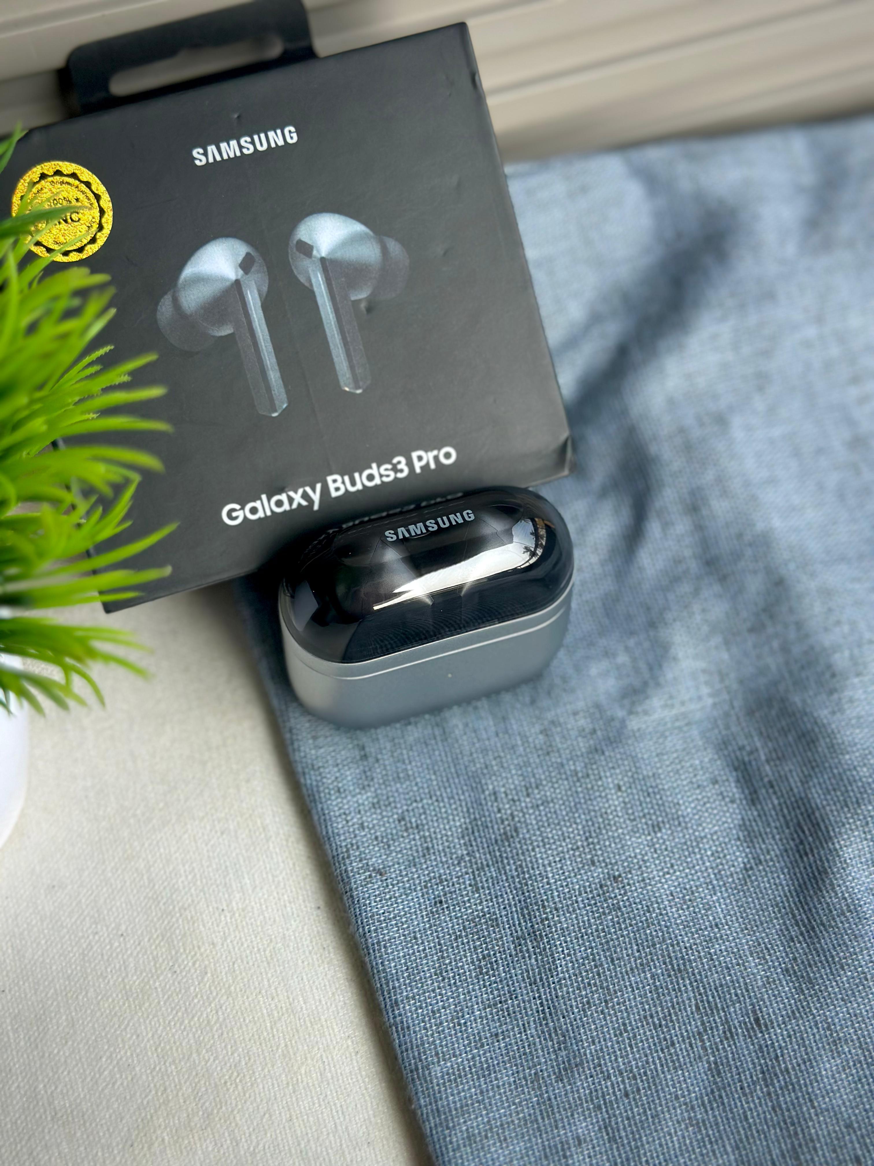 Samsung Buds 3 Pro Wireless Earbuds