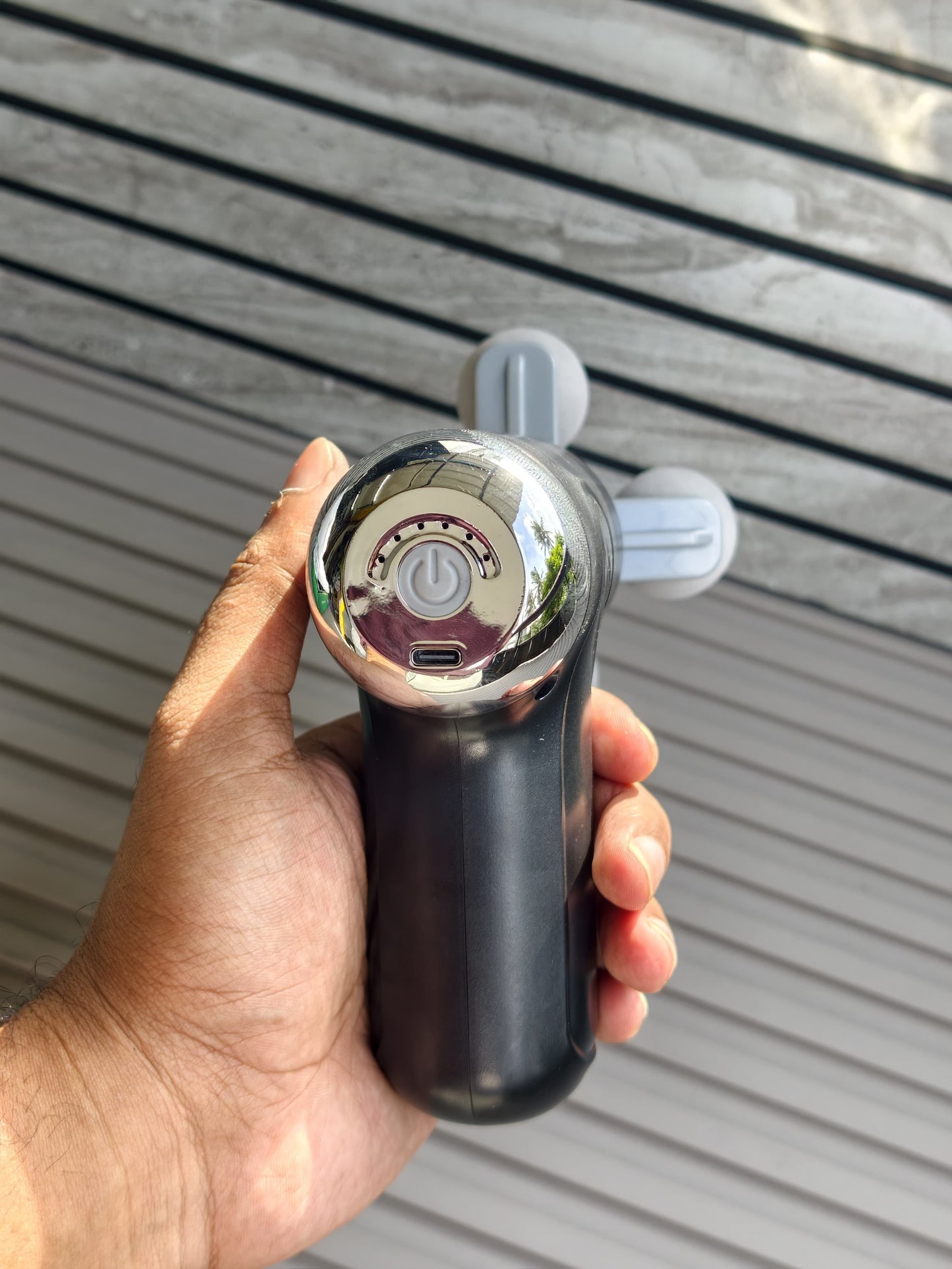 MASSAGE GUN