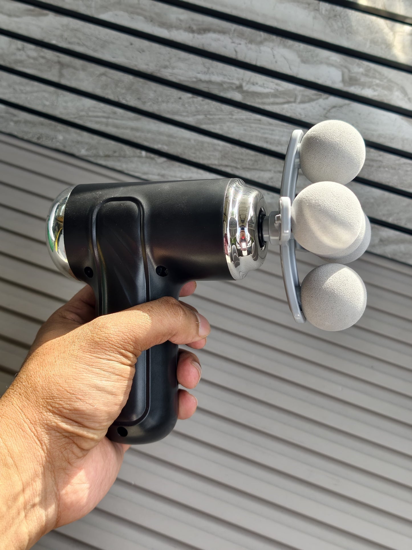 MASSAGE GUN